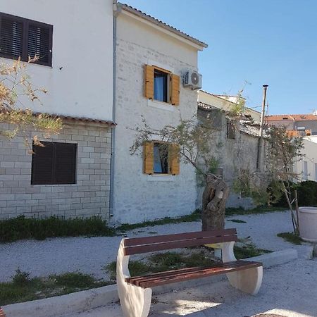 Beachfront House Sea La Vie Каштела Экстерьер фото