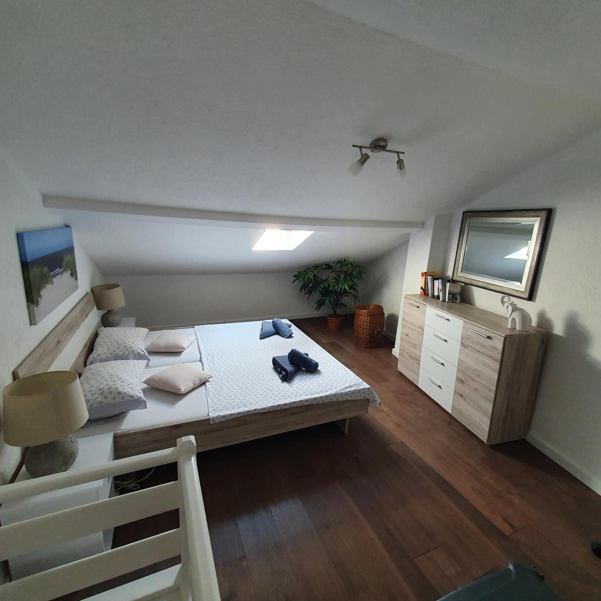 Beachfront House Sea La Vie Каштела Экстерьер фото